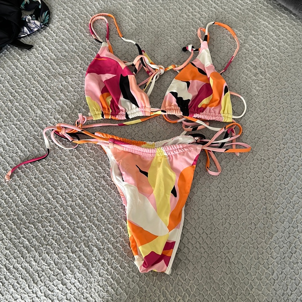 Multicolor Bikini Set
